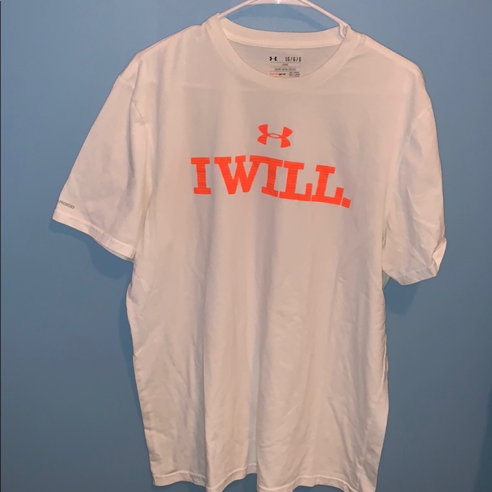 Under Armour size large heat gear T-shirt